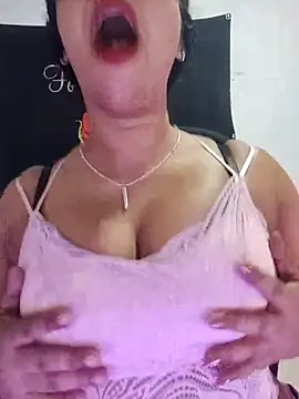 Snapshot of Sexy-Monikaa chatting on March 6, 2025, 7:36 am Sexy-Monikaa online show from March 6, 2025, 7:36 am