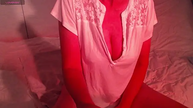 Snapshot of sweetchani666 chatting on October 12, 2025, 6:12 am sweetchani666 online show from October 12, 2025, 6:12 am