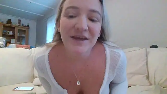 Snapshot of Delilahs_Playtime chatting on October 23, 2025, 4:06 pm Delilahs Playtime online show from October 23, 2025, 4:06 pm