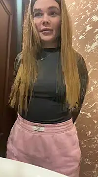 ella zzz online show from March 4, 2025, 1:17 pm