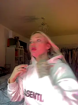 blissdimicco online show from October 2, 2025, 1:40 pm