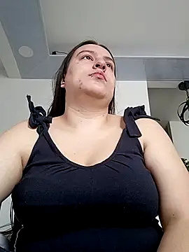 Snapshot of ary-cooper chatting on October 14, 2025, 7:25 pm ary-cooper online show from October 14, 2025, 7:25 pm