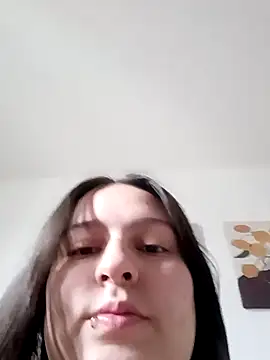 Snapshot of ary-cooper chatting on November 4, 2025, 7:02 pm ary-cooper online show from November 4, 2025, 7:02 pm