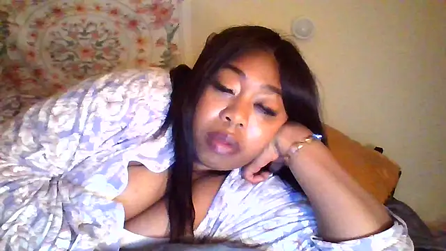 angeliquebelcali online show from November 9, 2025, 6:01 am