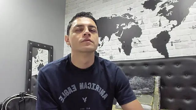 Frank Millers online show from November 27, 2025, 6:54 pm