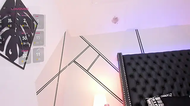 Snapshot of Luciana_brown_ chatting on March 5, 2025, 6:33 am Luciana brown online show from March 5, 2025, 6:33 am