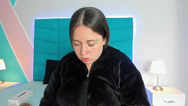 Snapshot of Luciana_brown_ chatting on March 21, 2025, 12:51 am Luciana brown online show from March 21, 2025, 12:51 am