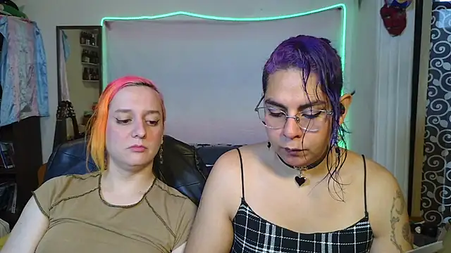 Evelan420 online show from December 18, 2025, 6:25 pm