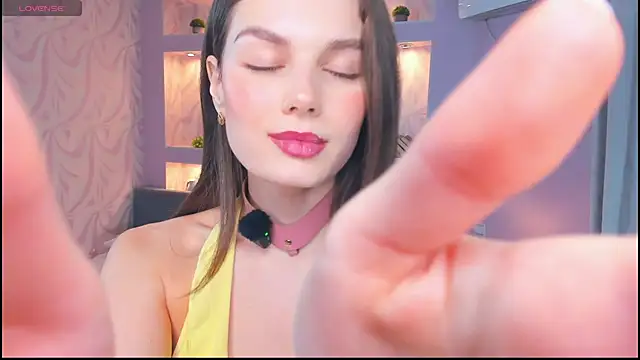 FloraDobb online show from December 21, 2025, 7:04 am