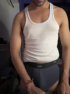 fit boyxx online show from November 8, 2025, 7:45 pm