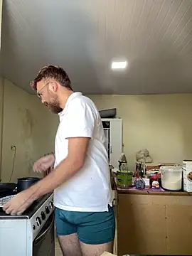 Snapshot of ruivinho66 chatting on November 4, 2025, 2:38 pm ruivinho66 online show from November 4, 2025, 2:38 pm