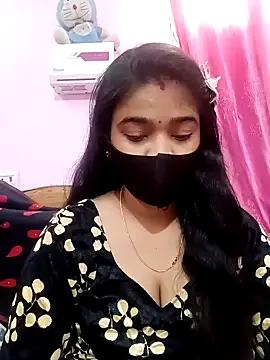 Snapshot of Simran-001 chatting on January 28, 2025, 8:04 am Simran-001 online show from January 28, 2025, 8:04 am