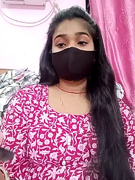 Snapshot of Simran-001 chatting on March 5, 2025, 5:50 pm Simran-001 online show from March 5, 2025, 5:50 pm