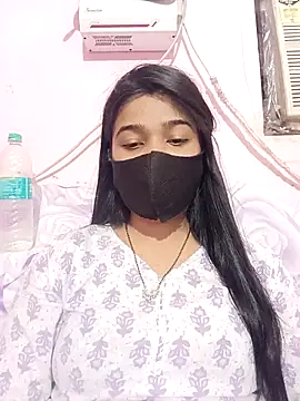 Snapshot of Simran-001 chatting on September 14, 2025, 6:40 pm Simran-001 online show from September 14, 2025, 6:40 pm