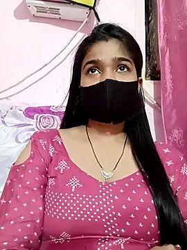 Snapshot of Simran-001 chatting on October 9, 2025, 6:39 pm Simran-001 online show from October 9, 2025, 6:39 pm