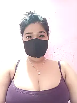 Simran-001 online show from April 15, 2026, 12:01 pm