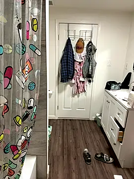 I am babydoll online show from November 4, 2025, 4:00 am