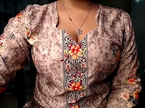 Saanviraa online show from January 8, 2026, 2:25 am