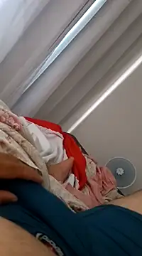 Snapshot of Trixboy201 chatting on January 24, 2025, 12:52 pm Trixboy201 online show from January 24, 2025, 12:52 pm