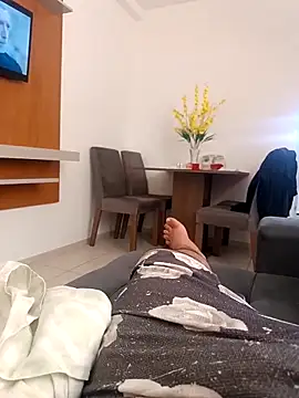 Snapshot of Trixboy201 chatting on February 21, 2025, 2:06 pm Trixboy201 online show from February 21, 2025, 2:06 pm