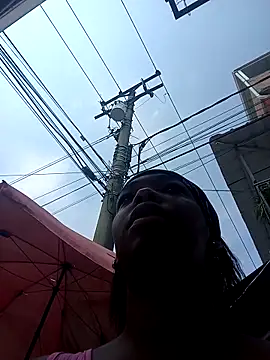 ValkiriaContee online show from November 7, 2025, 6:30 pm