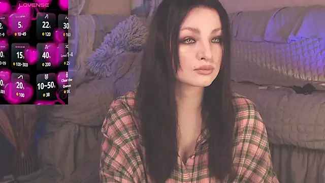 Snapshot of BritneyBarker chatting on March 17, 2025, 2:52 am BritneyBarker online show from March 17, 2025, 2:52 am
