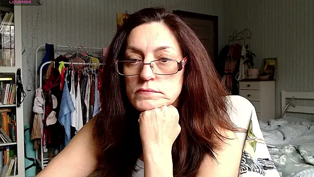 Soffya Soy online show from March 19, 2026, 9:02 am