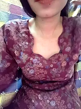 Snapshot of cute_IndianBabe chatting on March 6, 2025, 1:37 am cute IndianBabe online show from March 6, 2025, 1:37 am