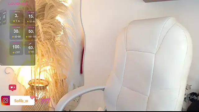 Snapshot of Sofi_BBW chatting on July 10, 2026, 11:46 am Sofi BBW online show from July 10, 2026, 11:46 am