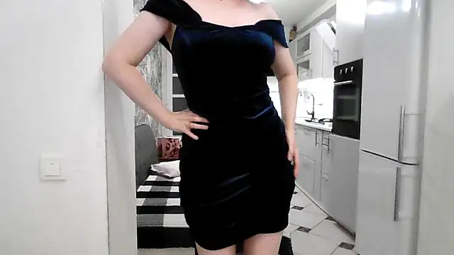 Victoria Glam online show from November 30, 2025, 12:42 pm