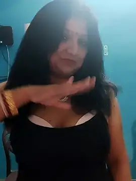 horny lizia online show from April 4, 2026, 5:21 pm