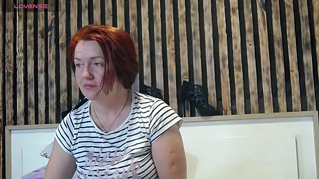 Snapshot of Alis_Lovi chatting on October 24, 2025, 10:11 am Alis Lovi online show from October 24, 2025, 10:11 am