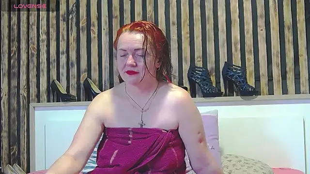 Alis Lovi online show from April 5, 2026, 10:40 pm