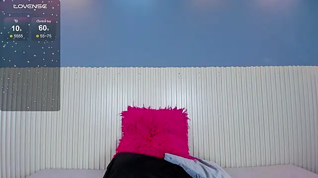 Snapshot of Madeline_Cooper08 chatting on January 26, 2025, 12:37 am Madeline Cooper08 online show from January 26, 2025, 12:37 am