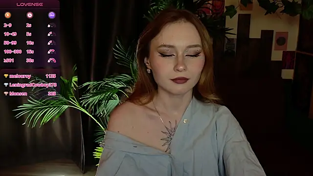Snapshot of Yo_Pixxie chatting on February 8, 2025, 12:50 pm Yo Pixxie online show from February 8, 2025, 12:50 pm