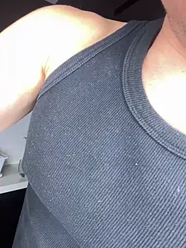 Snapshot of ttylloserxxx chatting on January 29, 2025, 2:40 am ttylloserxxx online show from January 29, 2025, 2:40 am