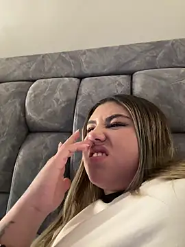 MeganCrow online show from February 20, 2026, 11:05 pm