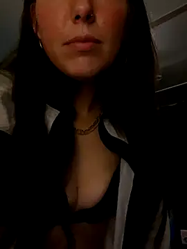 Hornyamy026 online show from November 12, 2025, 9:36 pm