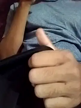 Snapshot of randit7 chatting on January 27, 2025, 4:11 pm randit7 online show from January 27, 2025, 4:11 pm