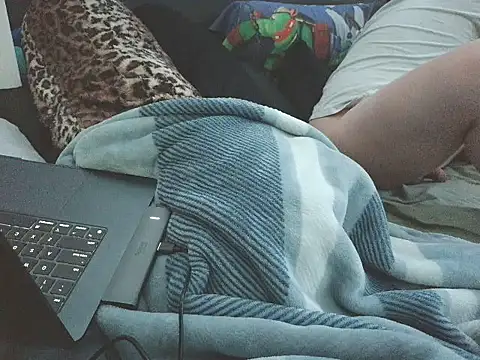 Snapshot of JuiicyASIAN chatting on November 21, 2025, 10:14 am JuiicyASIAN online show from November 21, 2025, 10:14 am