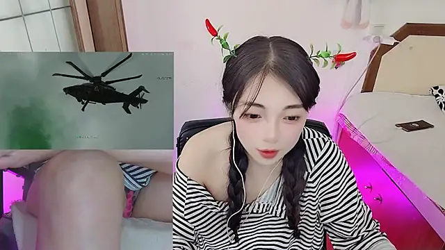 Snapshot of Song_99 chatting on February 20, 2026, 6:26 am Song 99 online show from February 20, 2026, 6:26 am