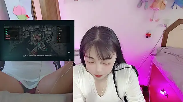 Snapshot of Song_99 chatting on April 12, 2026, 8:41 am Song 99 online show from April 12, 2026, 8:41 am