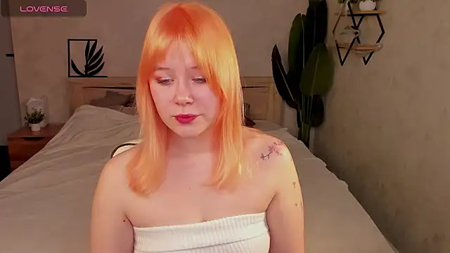 Amy Kimberlly online show from December 18, 2025, 12:49 am