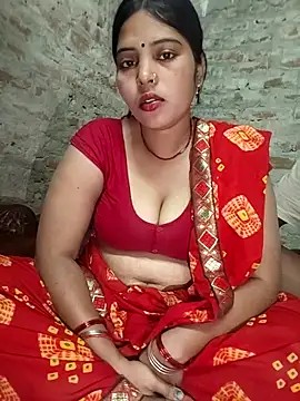 Snapshot of Simrandeshipp chatting on February 25, 2026, 10:30 pm Simrandeshipp online show from February 25, 2026, 10:30 pm