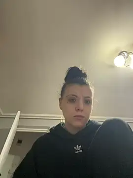 Snapshot of bunnythetailor chatting on February 15, 2026, 9:00 pm bunnythetailor online show from February 15, 2026, 9:00 pm