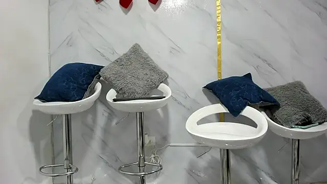 Snapshot of emilly09 chatting on February 12, 2025, 9:33 pm emilly09 online show from February 12, 2025, 9:33 pm