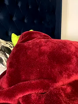 Snapshot of Boneca25 chatting on October 18, 2025, 6:37 am Boneca25 online show from October 18, 2025, 6:37 am