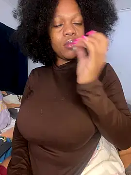 Snapshot of Boneca25 chatting on October 22, 2025, 6:02 am Boneca25 online show from October 22, 2025, 6:02 am