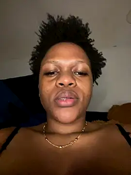 Snapshot of Boneca25 chatting on November 13, 2025, 6:51 pm Boneca25 online show from November 13, 2025, 6:51 pm