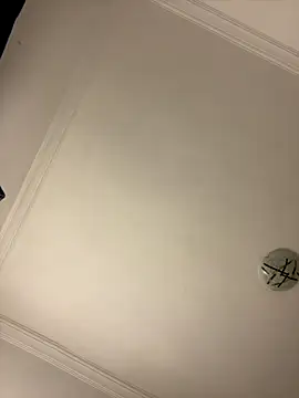 Boneca25 online show from December 4, 2025, 4:55 am